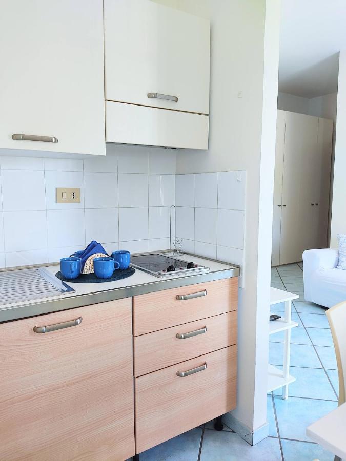 Reale Apartments 泰拉奇纳 外观 照片