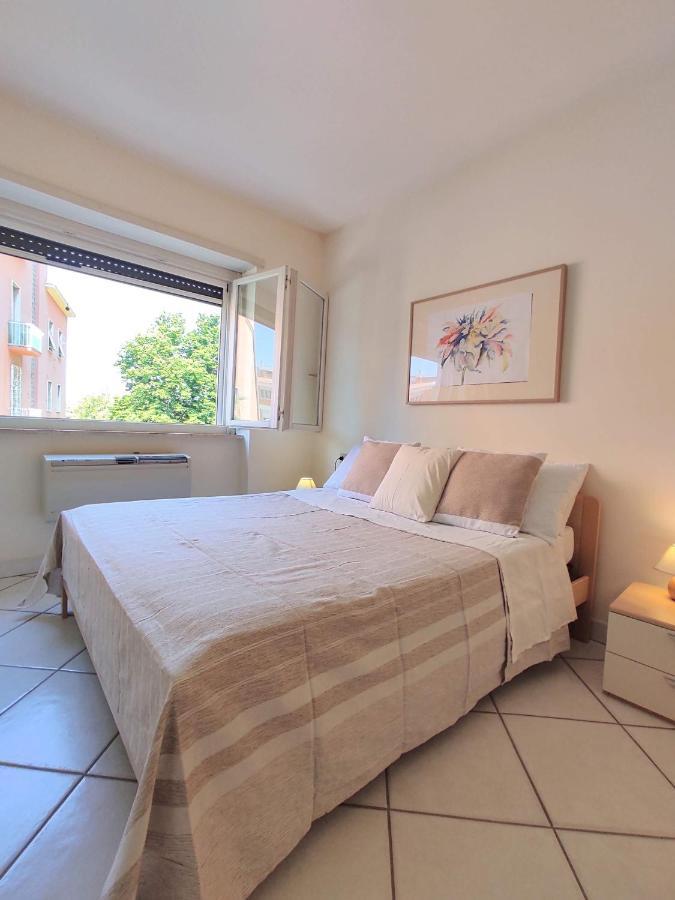 Reale Apartments 泰拉奇纳 外观 照片