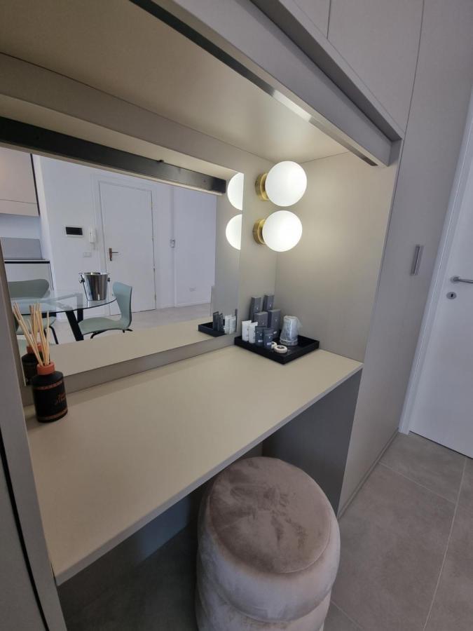 Reale Apartments 泰拉奇纳 外观 照片