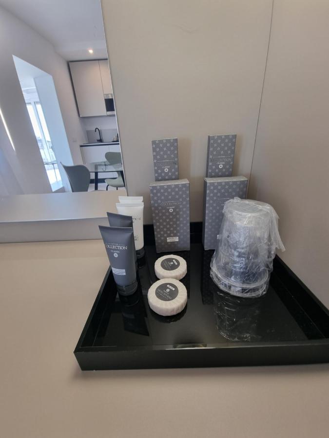 Reale Apartments 泰拉奇纳 外观 照片